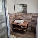Aksa Residences Apartamento Vir