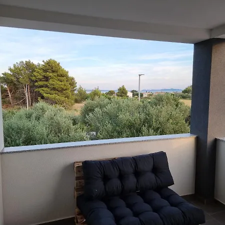 Aksa Residences Apartament Vir