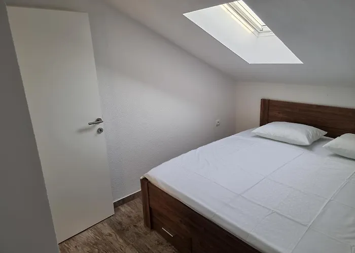 Aksa Residences Apartmán Vir