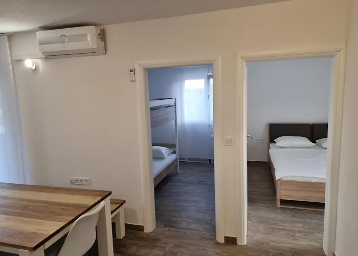 Aksa Residences Apartmán Vir