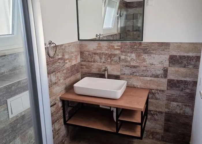 Aksa Residences Apartmán Vir