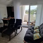 Apartment Aksa Residences Vir