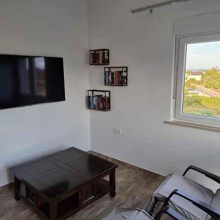 公寓 Aksa Residences 维尔