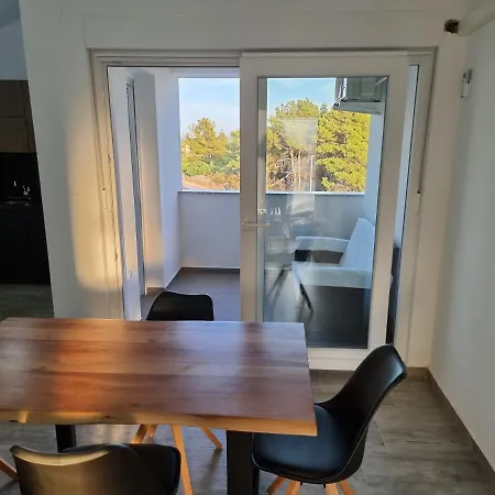 Aksa Residences Apartmán *