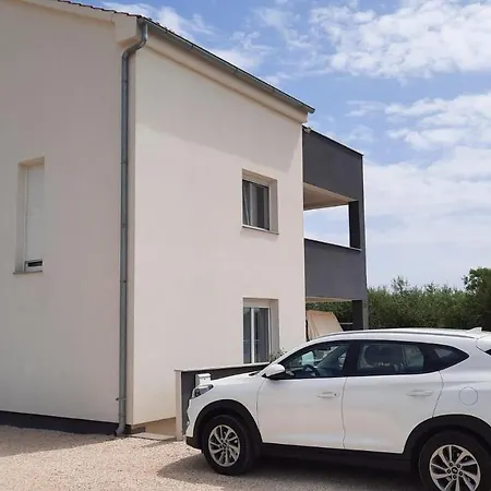 Aksa Residences Apartmán