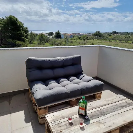 Aksa Residences Vir